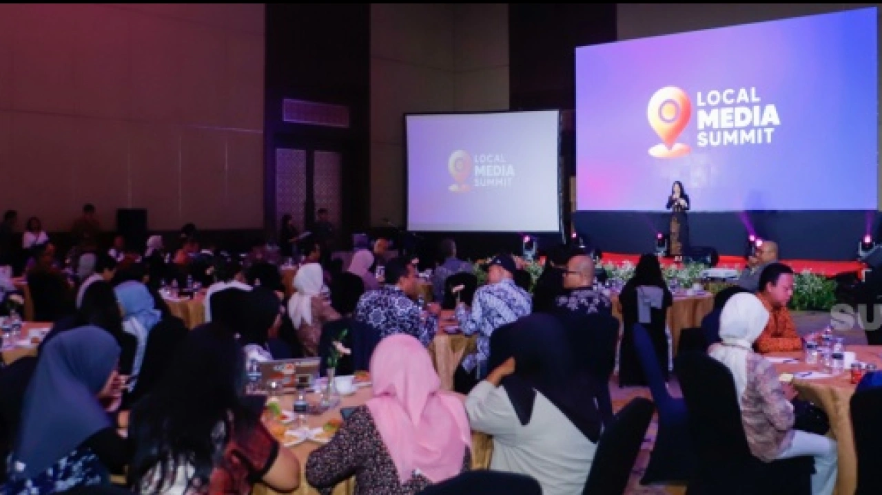 Media termasuk industri yang diuntungkan karena pemanfaatan teknologi kecerdasan buatan atau artificial intelligence (AI). Namun dari pemanfaatan teknologi tersebut, media harus mengedepankan akurasi