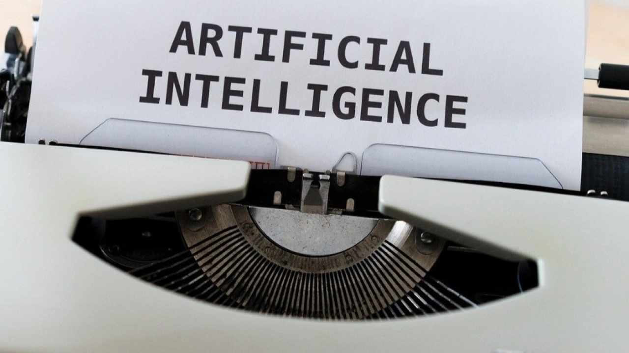 Ilustrasi Artificial Intelligence di ruang redaksi.