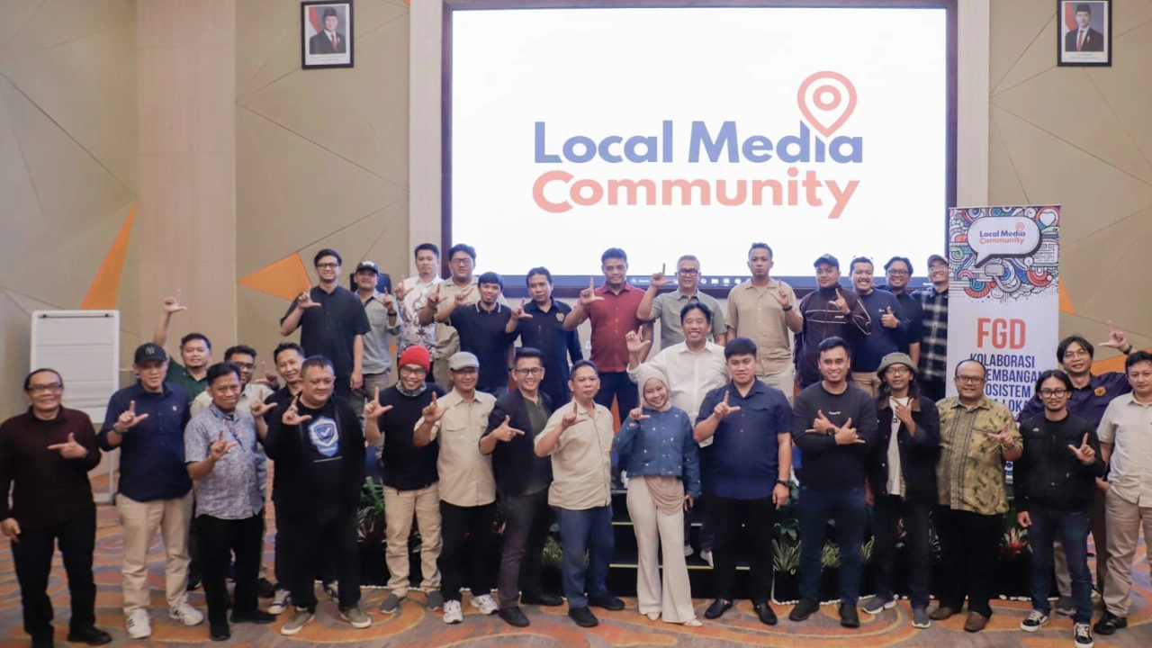 Diskusi Local Media Community (LMC) yang digelar di Hotel Harris Bandung, Jawa Barat (Jabar) pada Kamis (8/10/2026) dihadiri pengelola media lokal dan juga new media di Jawa Barat dan juga perwakilan Jawa Tengah, DIY dan Jatim. (Alfian Winanto)