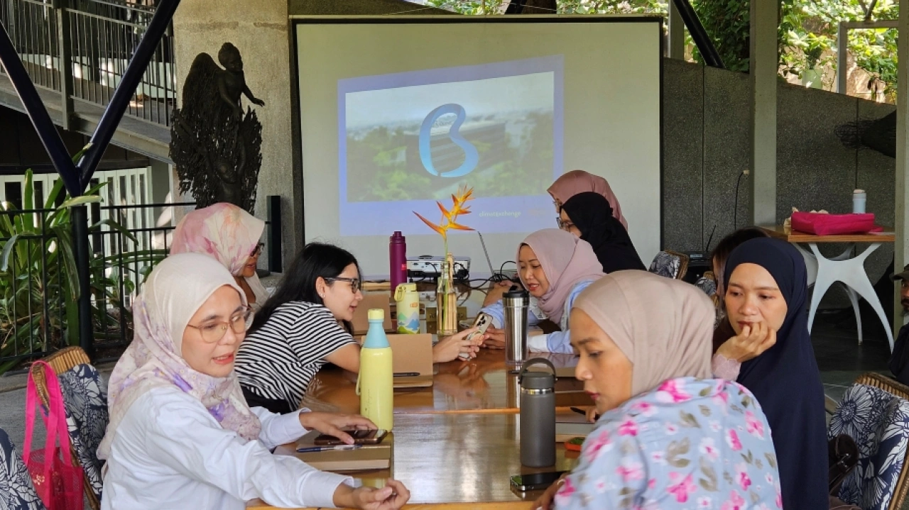 Salah satu aktivitas offline yang dilakukan media DigitalMamaID dengan komunitasnya di salah satu kafe. (Dok)